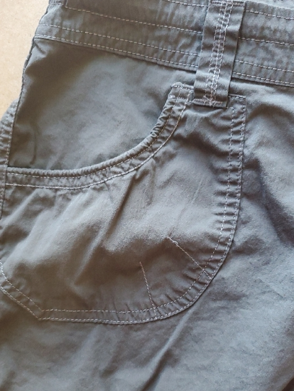 Kuhl Women’s Casual Pocket Shorts in Charcoal 10 - Picture 3 of 13